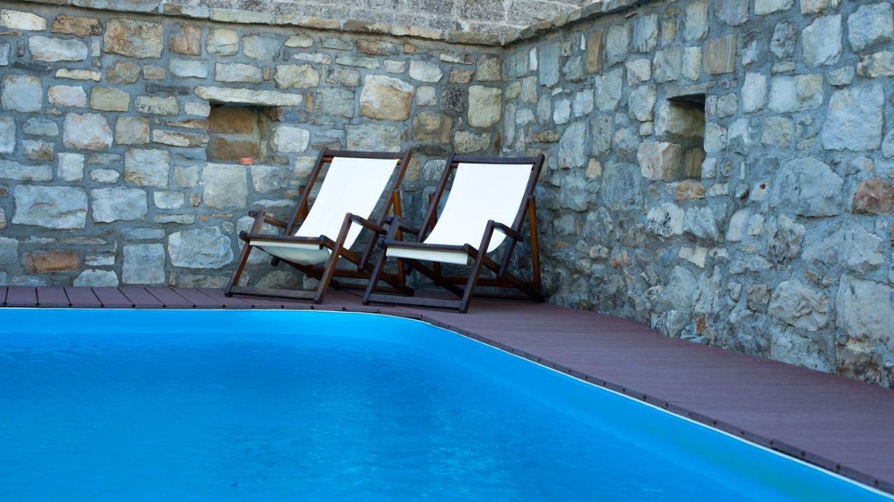 Holiday Homes Poli Svetega Antona Gračišće Eksteriør bilde