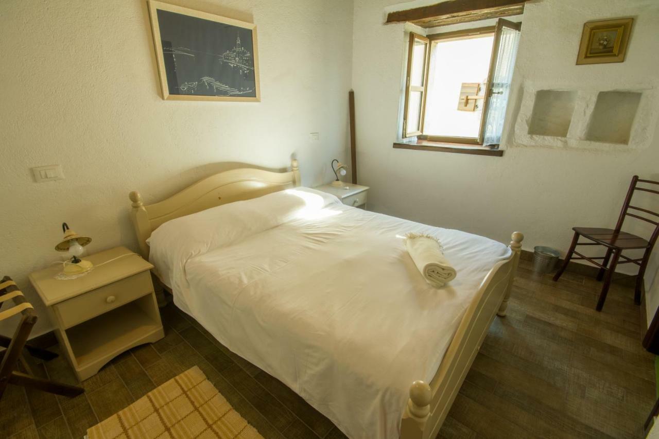 Holiday Homes Poli Svetega Antona Gračišće Eksteriør bilde