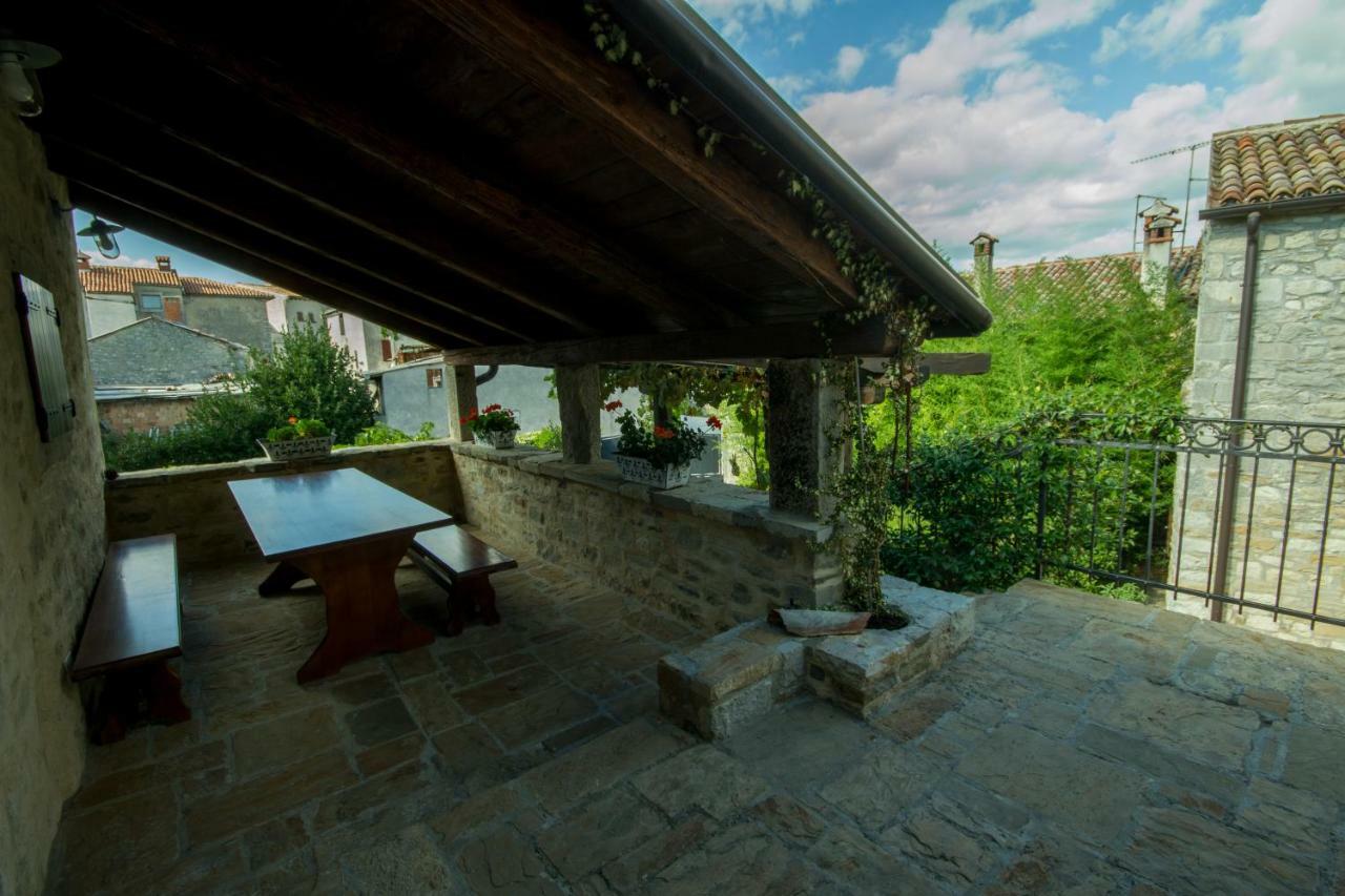 Holiday Homes Poli Svetega Antona Gračišće Eksteriør bilde